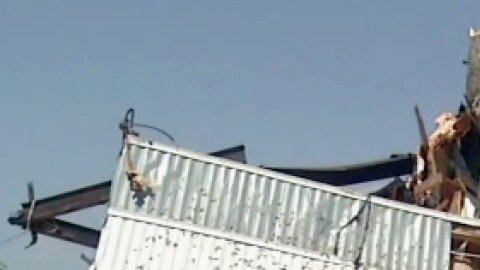 La vivienda de los Slatten quedó totalmente destruida, reducida a los cimientos del sótano.