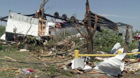 La vivienda de los Slatten quedó totalmente destruida, reducida a los cimientos del sótano.