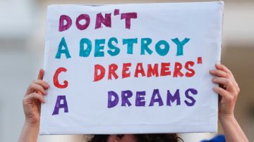 Los 'dreamers' enfrentan incertidumbre al no tener una protección migratoria permanente.