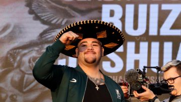 Andy Ruiz durante el pesaje de su combate ante Anthony Joshua en 2022.