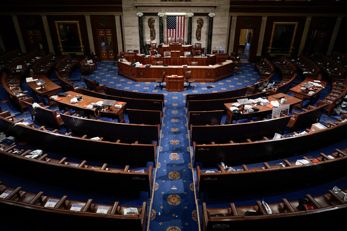 Senado aprueba legislación de espionaje pese al polémico debate sobre asuntos de privacidad