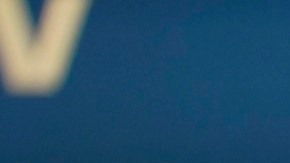 El presidente Biden anuncia su nuevo plan sobre deuda estudiantil; el secretario Miguel Cardona dará detalles en NY.