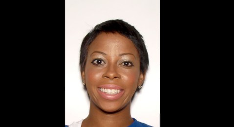 Fotografía proporcionada por la Policía Estatal de Indiana muestra a Dejaune Ludie Anderson, madre acusada de asesinar a su hijo.