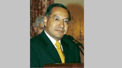 Sus cargos diplomáticos incluyeron un periodo en la Sección de Intereses de Estados Unidos en Cuba.