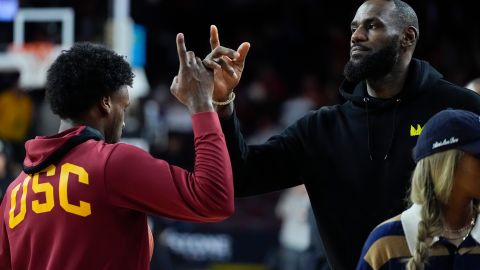 Bronny y LeBron James.