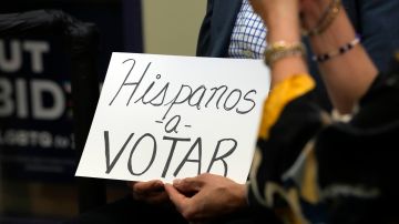 Uso del español en campañas electorales de Estados Unidos aumentó casi 50% en los dos últimos años