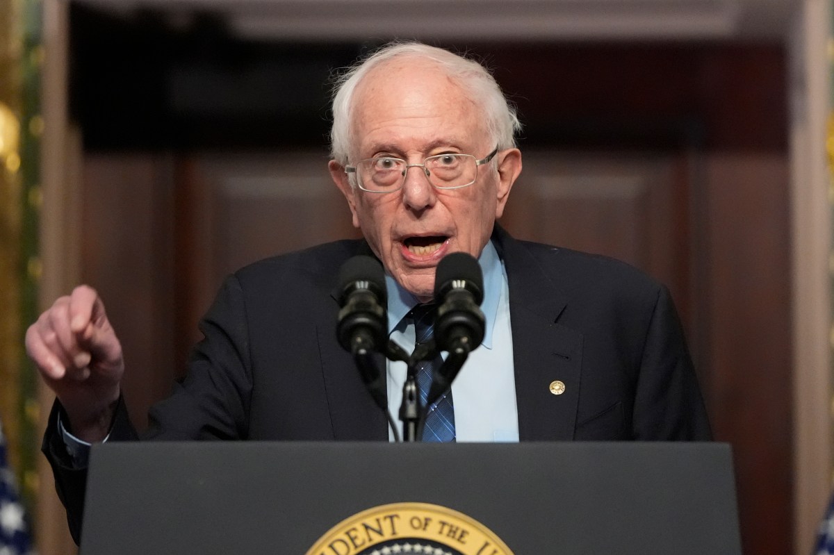 Arrestan a sospechoso de provocar incendio en la oficina del senador Bernie Sanders en Vermont