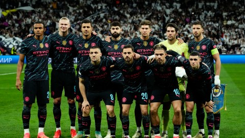 Plantilla del Manchester City en el partido ante el Real Madrid por Champions League