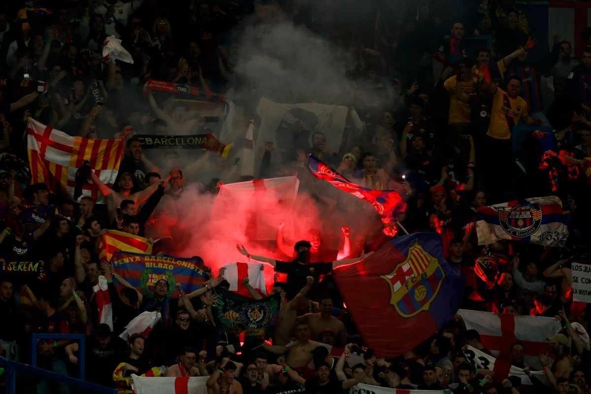 FC Barcelona suspendió a aficionados que fueron detenidos en Francia por hacer saludo romano