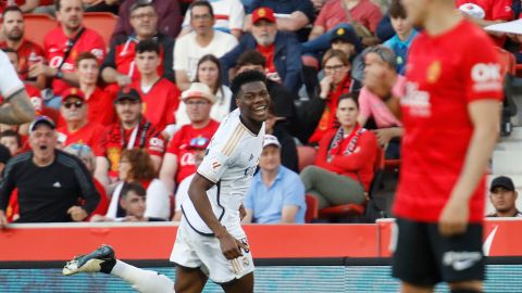 Aurelien Tchouameni, del Real Madrid, celebra su golazo ante Mallorca en Son Moix.