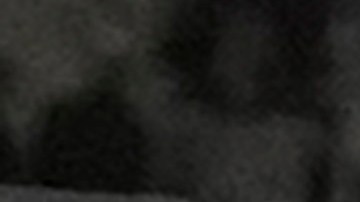 Kylian Mbappé (R) celebra con sus compañeros el cuarto y último gol del PSG ante el FC Barcelona.