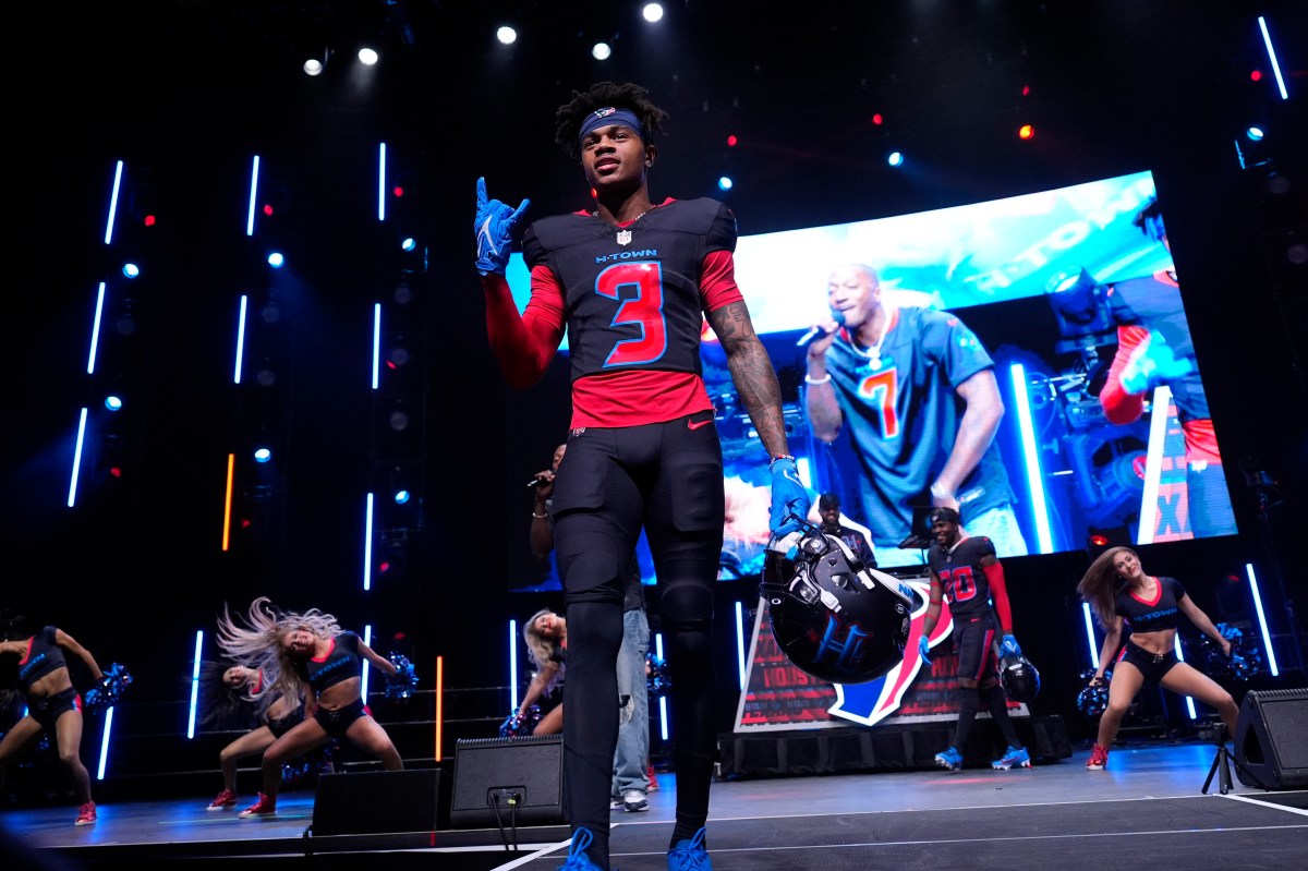 Hieren en tiroteo a jugador de Houston Texans en la NFL, Tank Dell