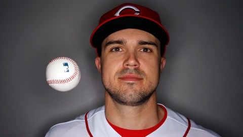 Adam Duvall jugó durante una temporada con los Boston Red Sox.