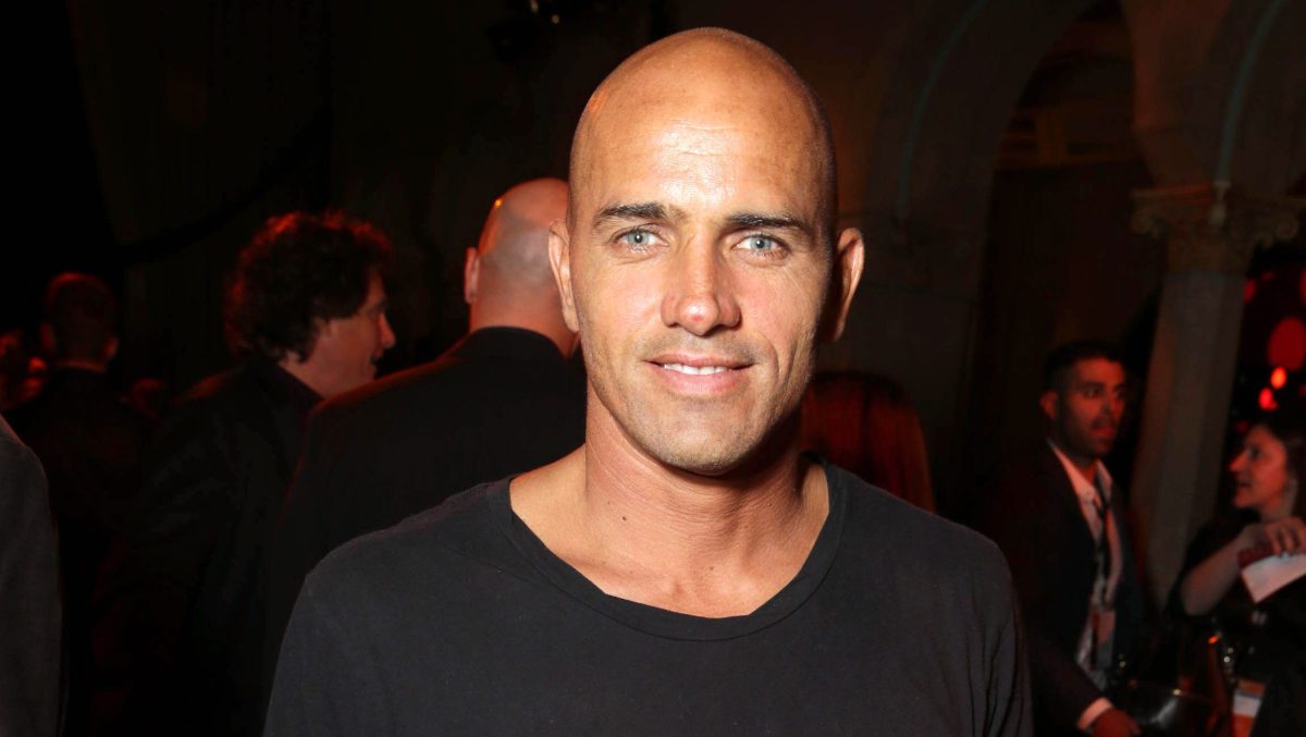 El surfista Kelly Slater pide $20 millones de dólares por su mansión en Hawái