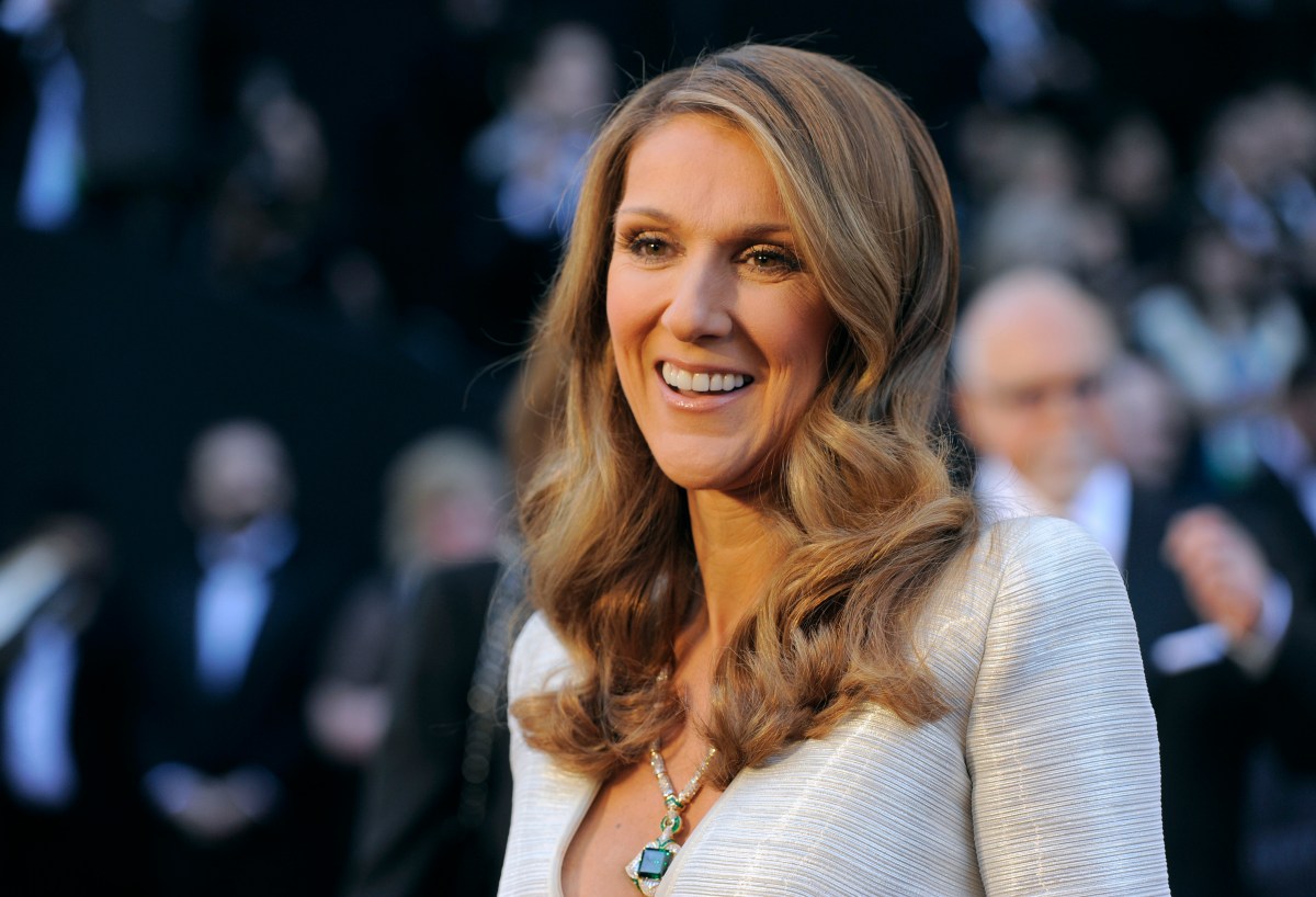 Céline Dion luce renovada y radiante en portada de Vogue Francia
