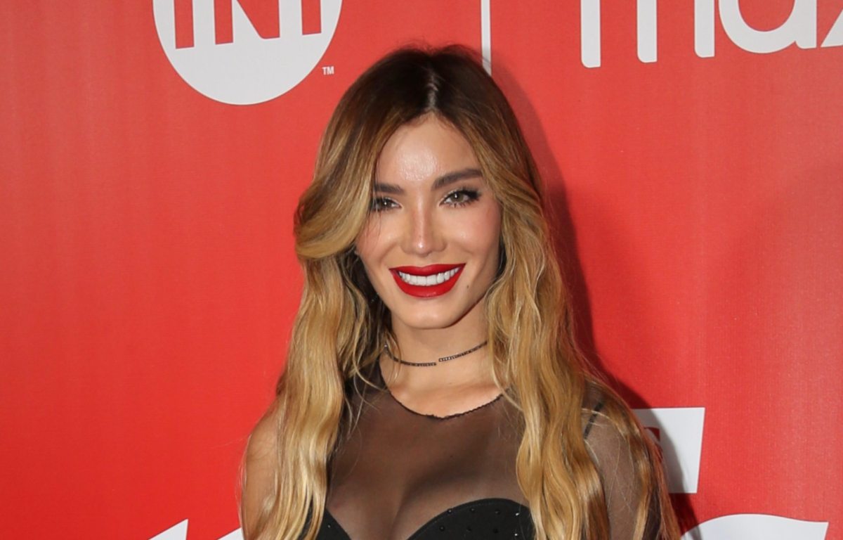 Aleska Génesis rompe en llanto antes de conocer a los nominados de ‘La Casa de los Famosos 4’