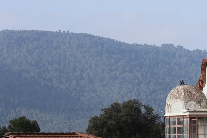 Fachada de la casa de Rauw Alejandro.