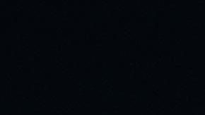 Bad Bunny actuando en un show.