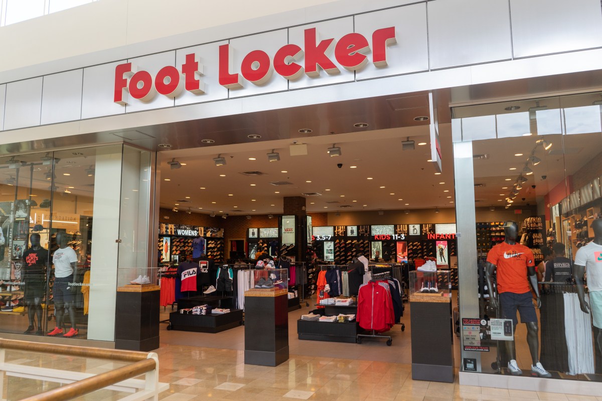 Foot Locker planea el cierre de más de 400 tiendas en el corto plazo