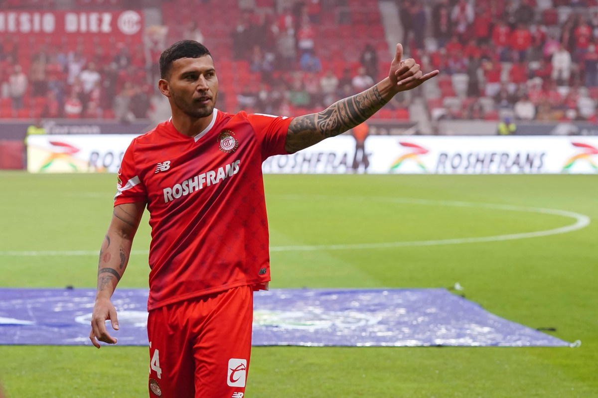 Juan Escobar asegura que no se arrepiente de su salida de Cruz Azul y aspira ganar el juego con Toluca