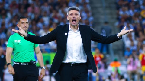 El técnico de Rayados afirmó que solo está enfocado en el buen desempeño de su equipo.