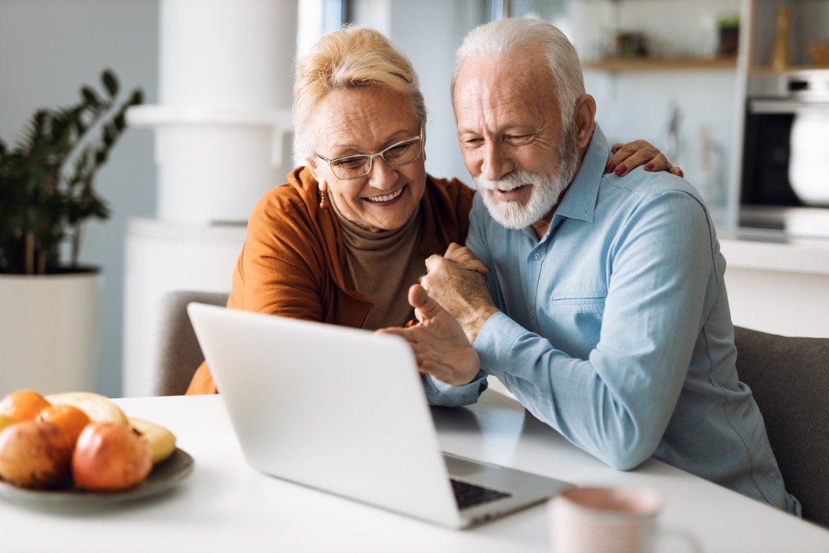 Seguridad Social: cuánto dinero recibes si te jubilas a los 67 años en Estados Unidos