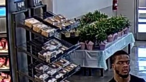 Padres utilizan a sus hijos para robar en Walmart Texas