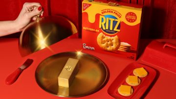 La marca RITZ presenta galletas saladas con sabor a mantequilla de edición limitada junto con la posibilidad de alcanzar el oro.