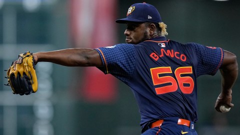 ¿Quién es Ronel Blanco? El dominicano que firmó a los 22 años y lanzó un juego sin hit ni carrera a los 30