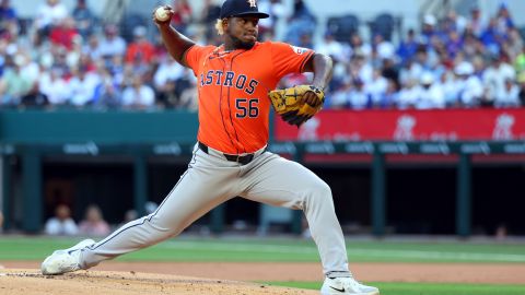 Dominicano Ronel Blanco hizo historia en Grandes Ligas al coquetear con otro juego sin hit ni carrera