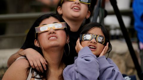 Eclipse solar