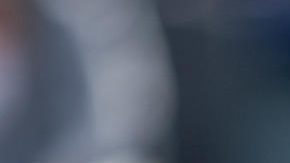 El tenista español Carlos Alcaraz devuelve una bola al tenista brasileño Thiago Seyboth, durante el partido de segunda ronda del Masters 1000 Mutua Madrid Open.