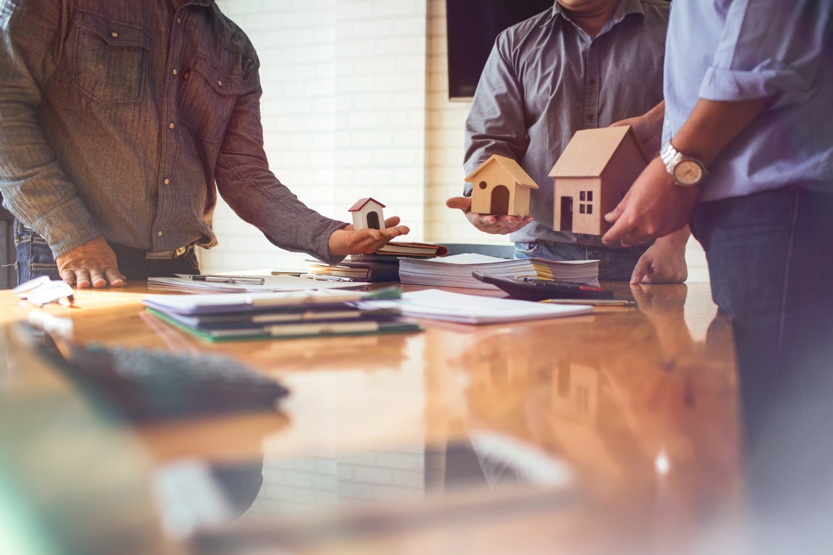 Invertir en bienes raíces: una opción para alcanzar la libertad financiera