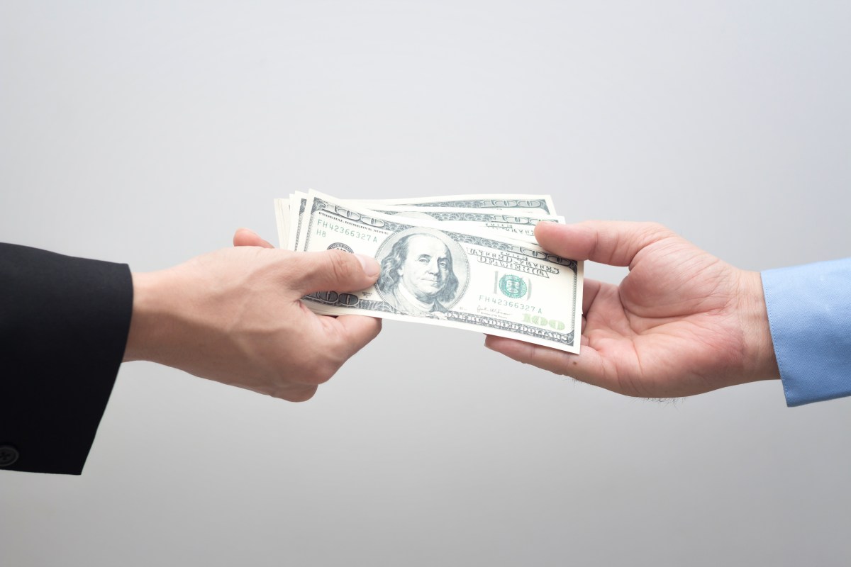 Seguro Social: quiénes recibirán pago directo de $943 dólares el 1 de mayo