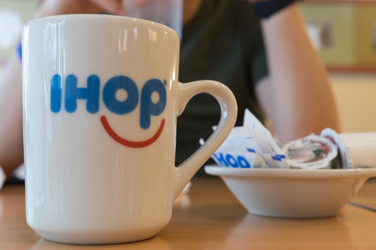 IHOP estrena menú primaveral con la Pepsi Maple Syrup y más