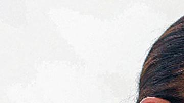 Las candidatas a la presidencia de México la oficialista, Claudia Sheinbaum (i) y la opositora Xóchitl Gálvez (d) durante su participación en diferentes actos políticos en el municipio de Tuxtla Gutiérrez, en el estado de Chiapas (México).