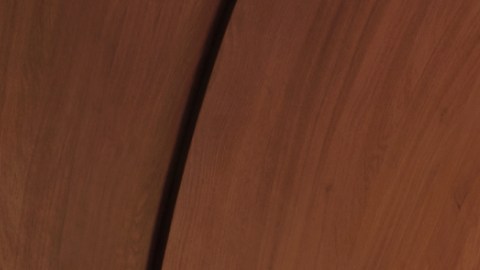 Disfruta de quedarte en la emblemática sala del reloj del museo de arte en París,