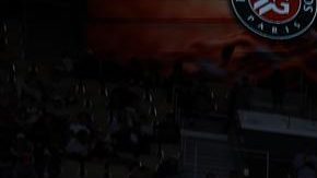 Rafael Nadal en un entrenamiento en la cancha Philippe Chatrier del Roland Garros en París, Francia.