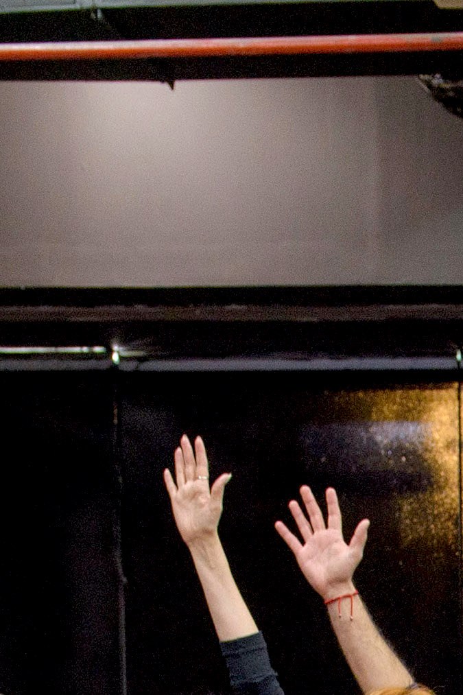 Angelique Boyer y Sebastián Rulli vuelven a protagonizar juntos una telenovela al dar el pizarrazo oficial del inicio de grabaciones de la nueva versión de "El Extraño Retorno de Diana Salazar". / Foto de Mezcalent. 
