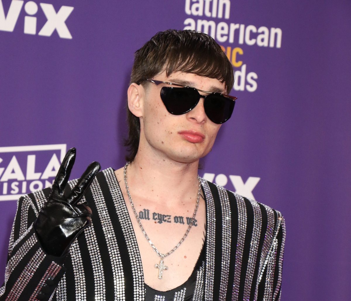 Peso Pluma vuelve al show “The Tonight Show starring Jimmy Fallon” para presentar su nuevo tema “La Durango”