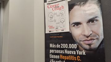 Desde el año pasado los CDC recomiendan la detección y la vacunación universal contra la hepatitis B, para todos los adultos.