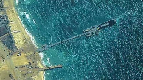 Gaza comenzó a recibir ayuda humanitaria a través del muelle artificial construido por Estados Unidos