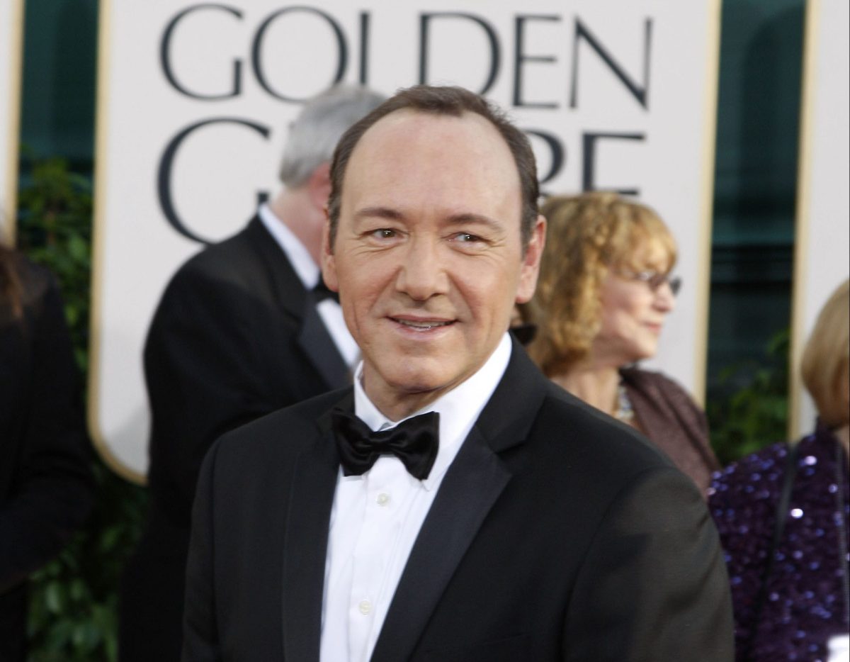 Liam Neeson, Sharon Stone y otros actores piden el regreso de Kevin Spacey a Hollywood