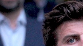 Shakira y Gerard Piqué posando.