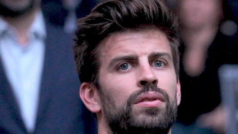 Shakira y Gerard Piqué posando.