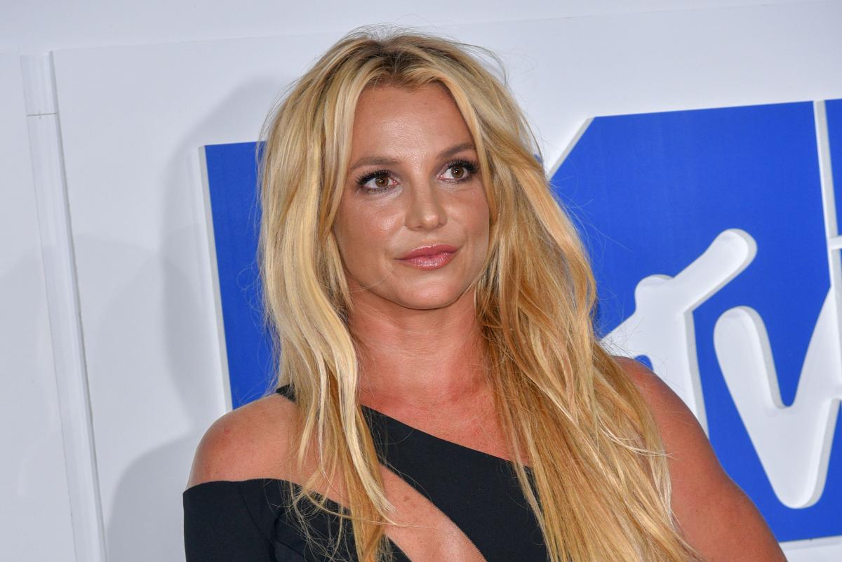 Allegados a Britney Spears están preocupados por su salud mental y adicciones