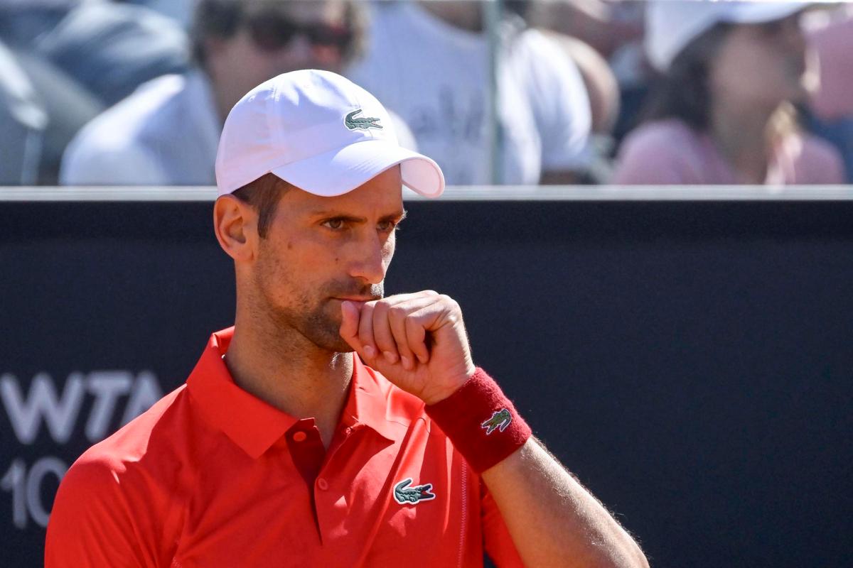 Novak Djokovic culpa su derrota en Roma al botellazo que recibió en la cabeza por parte de un aficionado
