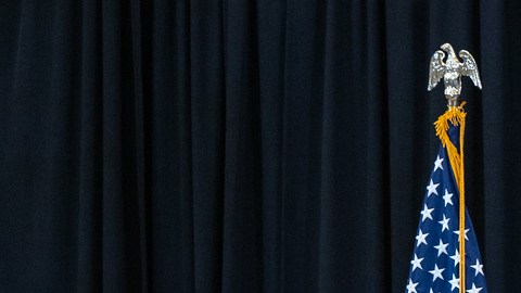 Gobernadora Hochul precisó que 93,000 estudiantes se beneficiarán de este financiamiento.