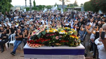 Una multitud asistió al funeral de Hanan Yablonka, rehén cuyo cuerpo fue rescatado en Gaza