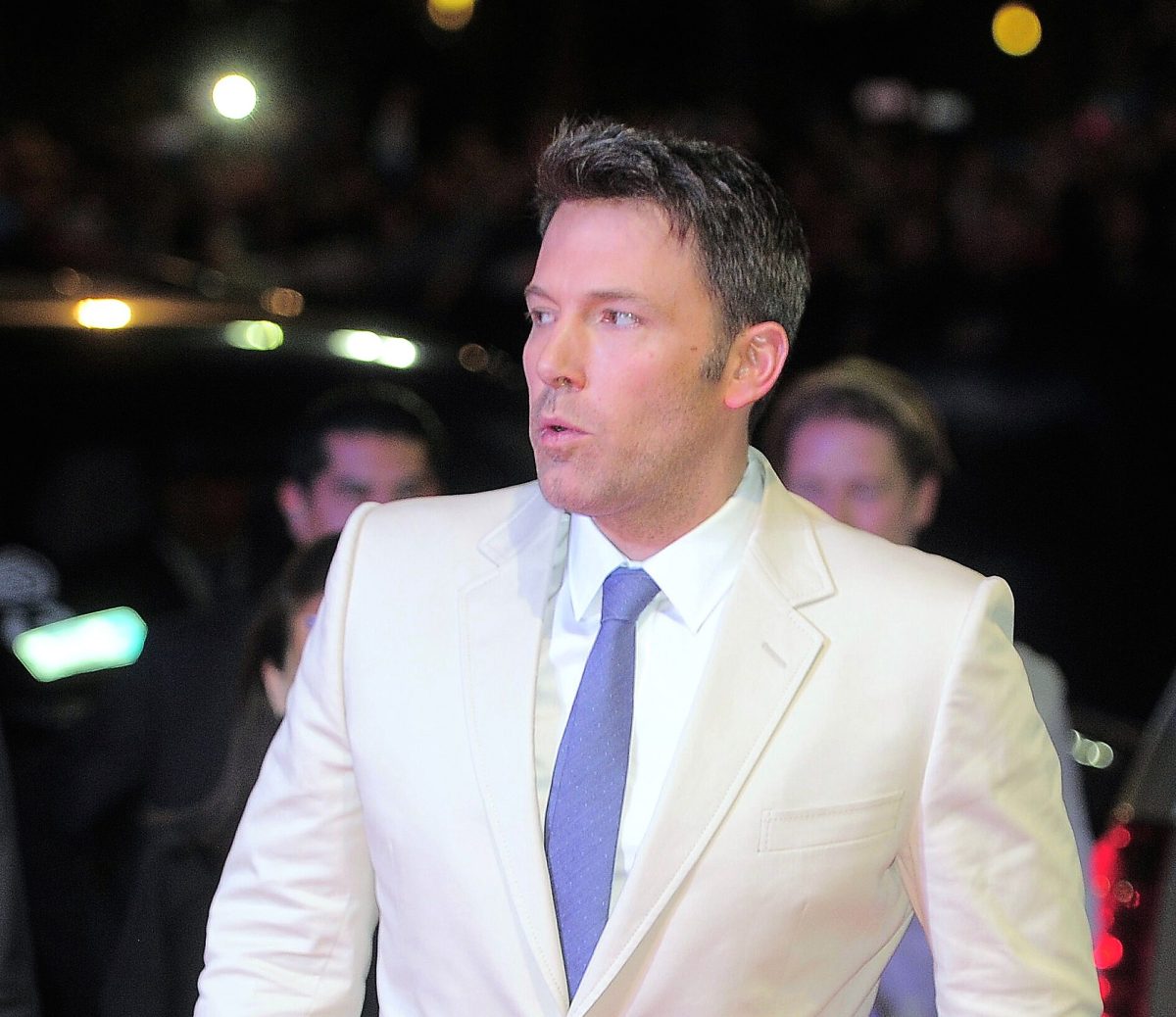 Ben Affleck es visto por primera vez sin su anillo de compromiso tras las afirmaciones de separación con JLo